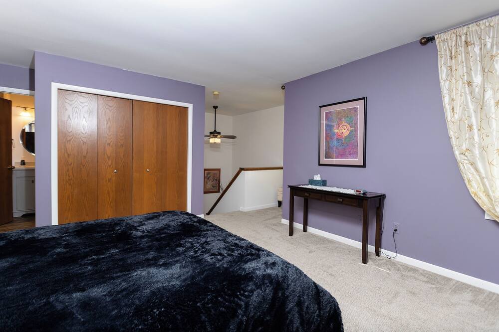Photo of Bedroom in Saline
