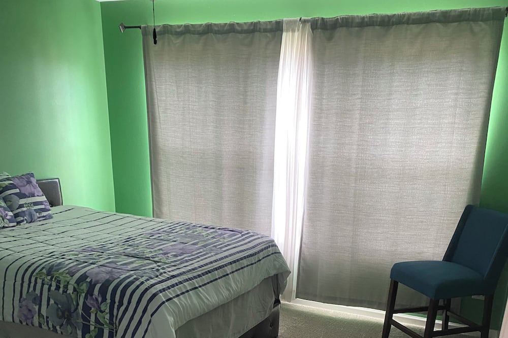 Photo of Bedroom in Plainfield