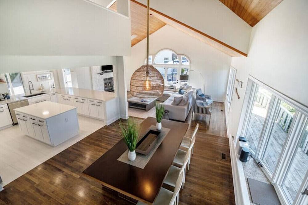 Photo of Kitchen in Waukazoo Woods