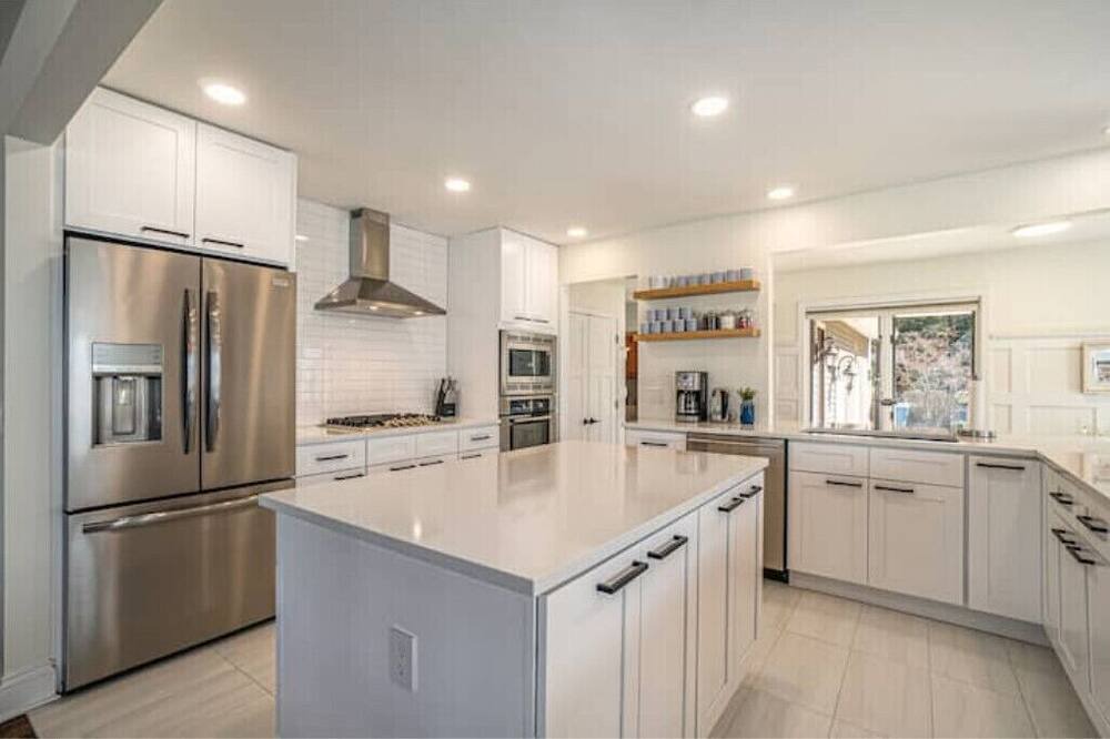 Photo of Kitchen in Waukazoo Woods