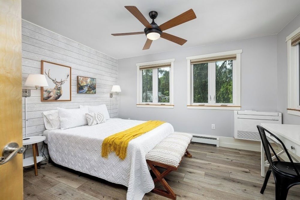 Photo of Bedroom in Hamburg Township
