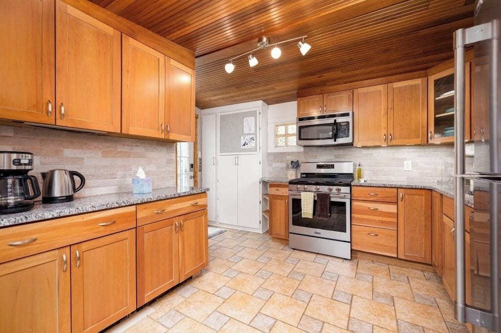Photo of Kitchen in Hamburg Township