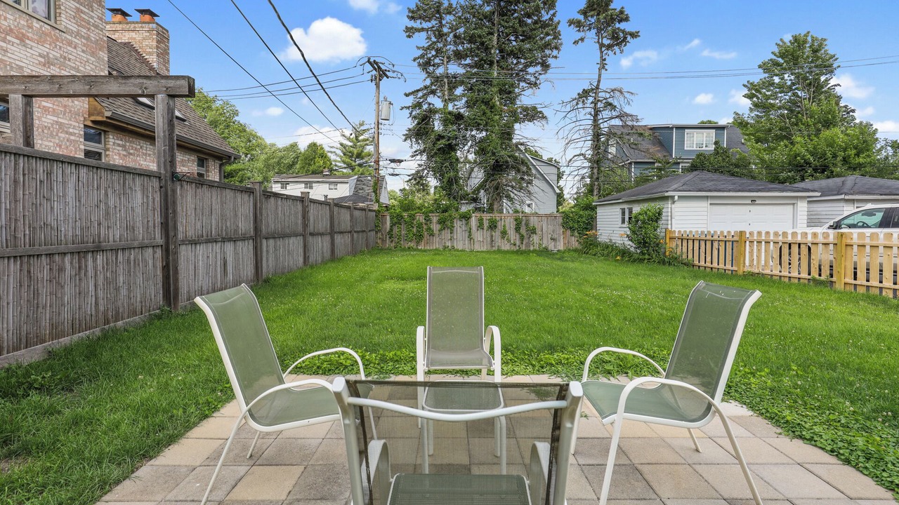 Photo of Outdoor in Fullersburg