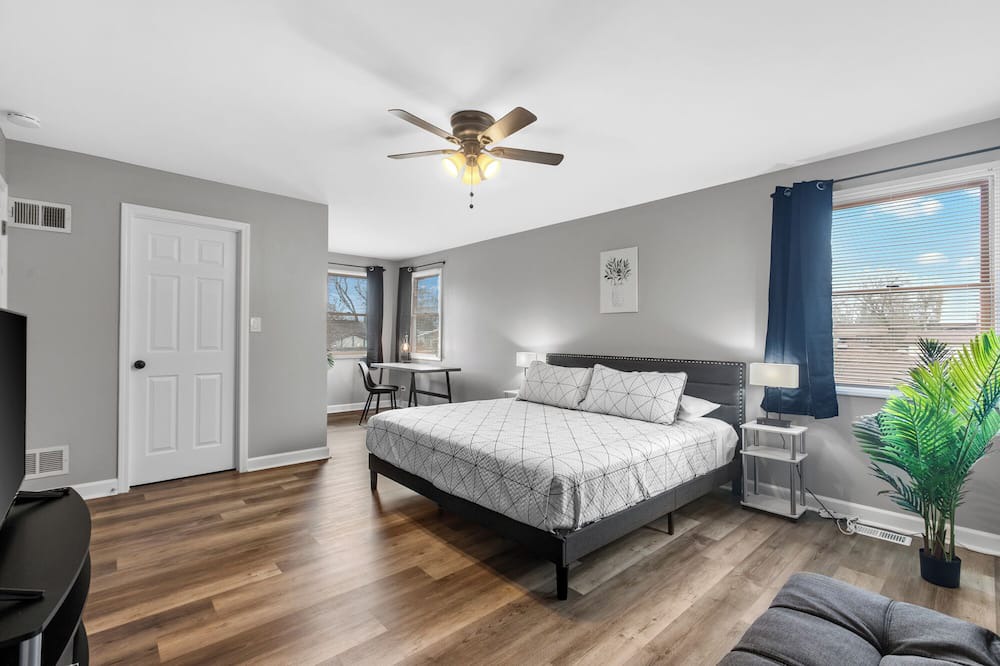 Photo of Bedroom in Roselle