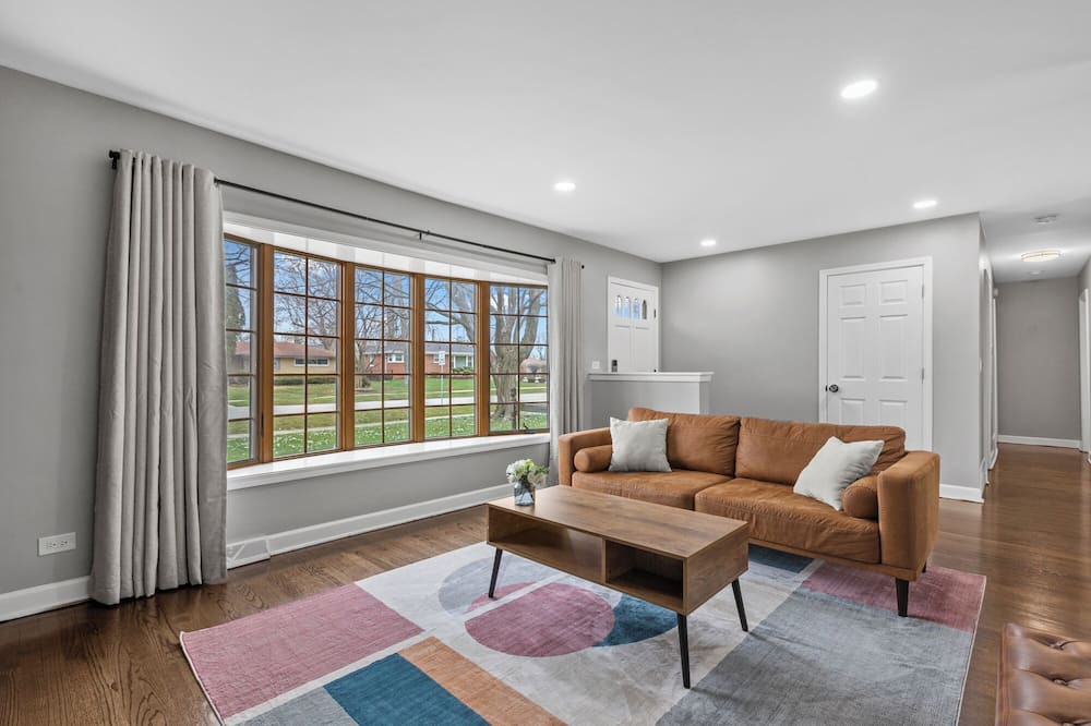 Photo of Livingroom in Roselle