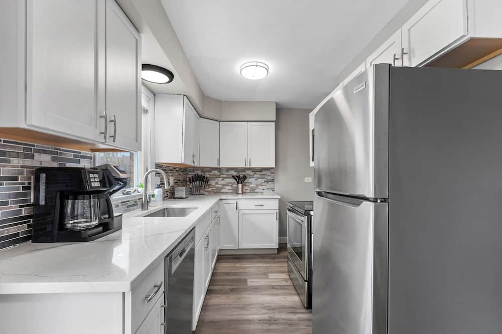 Photo of Kitchen in Roselle