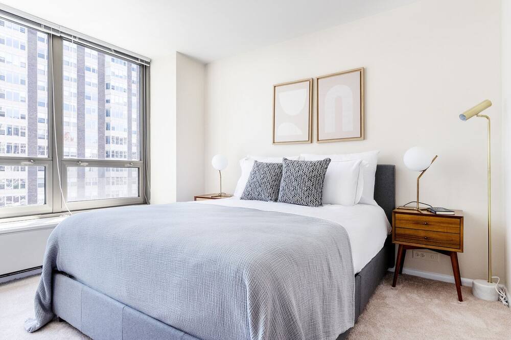 Photo of Bedroom in Lake View East
