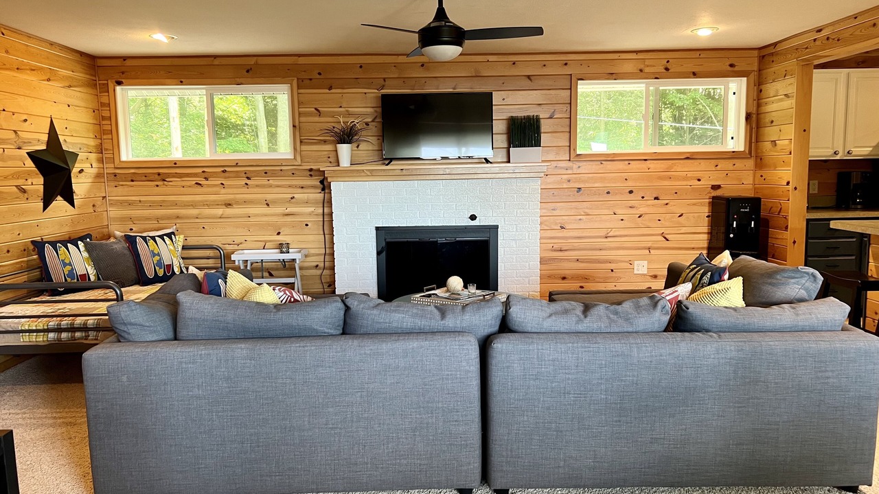 Photo of Livingroom in Whitehall