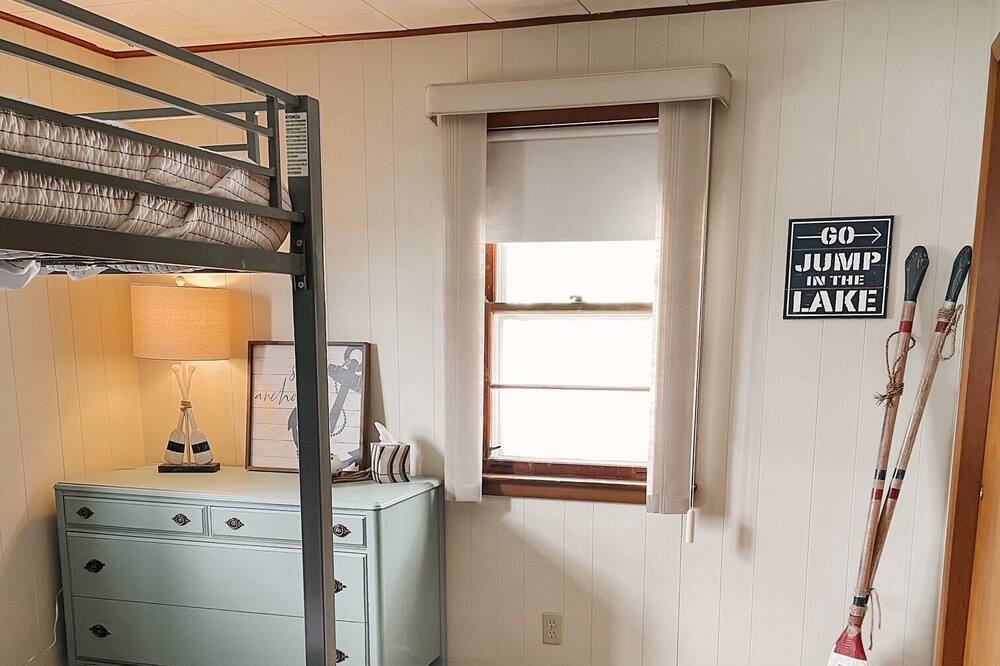 Photo of Bedroom in Whitehall