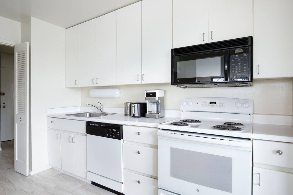 Photo of Kitchen in Lake View East