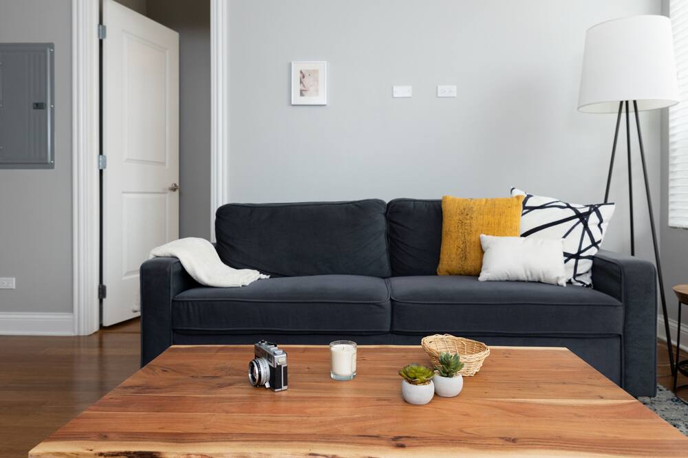 Photo of Livingroom in River West