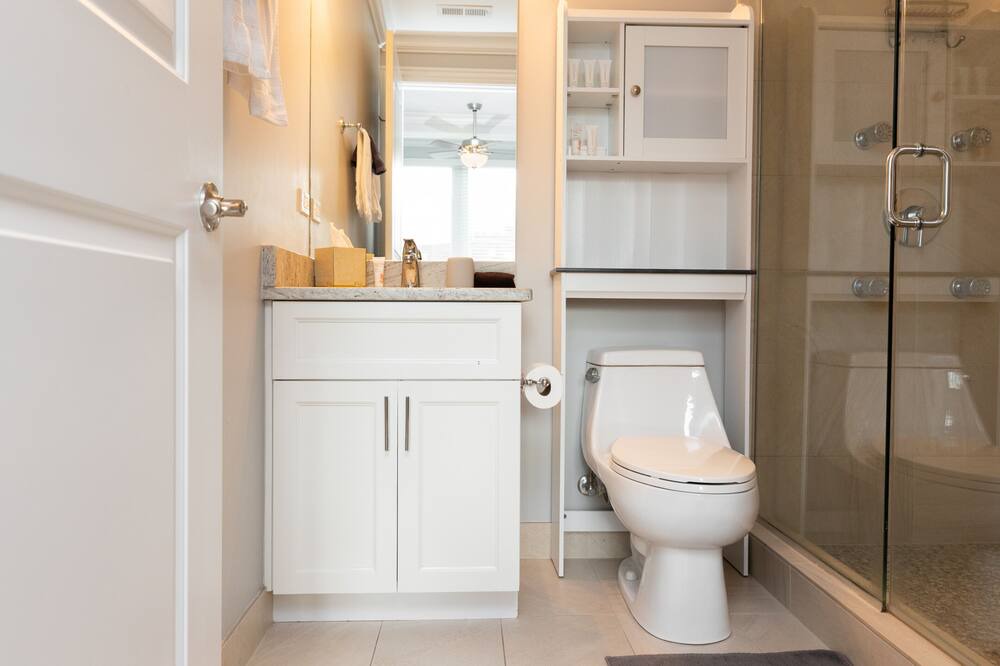 Photo of Bathroom in River West