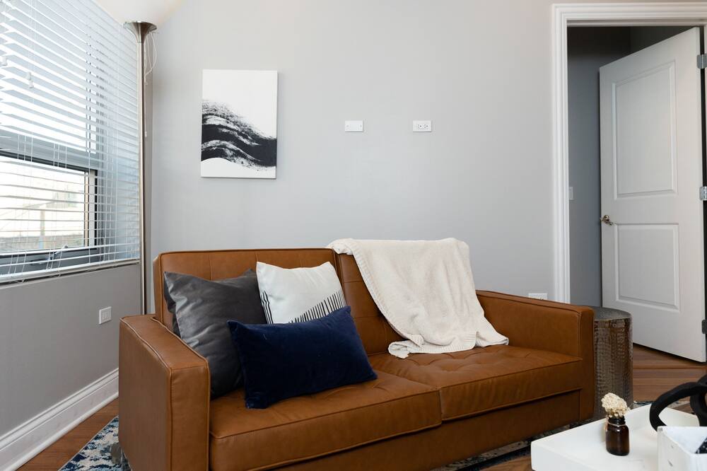 Photo of Livingroom in River West