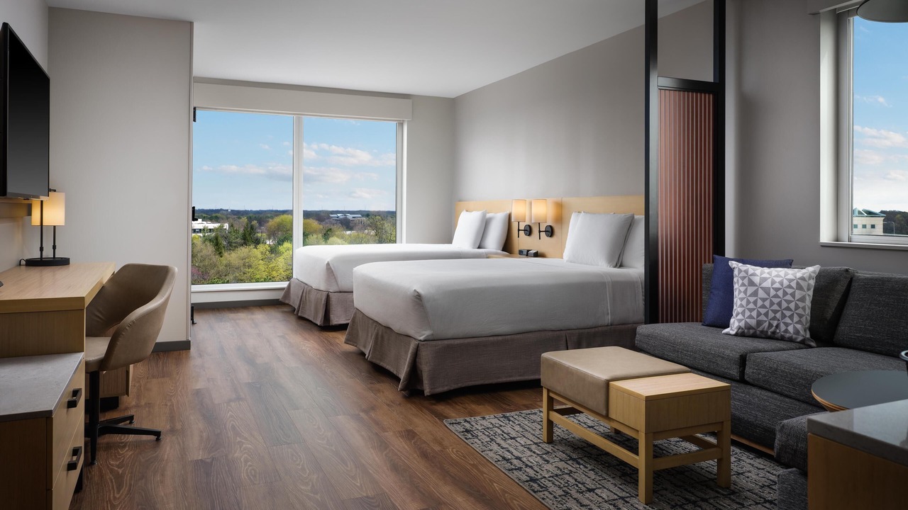 Photo of Bedroom in Lake Forest