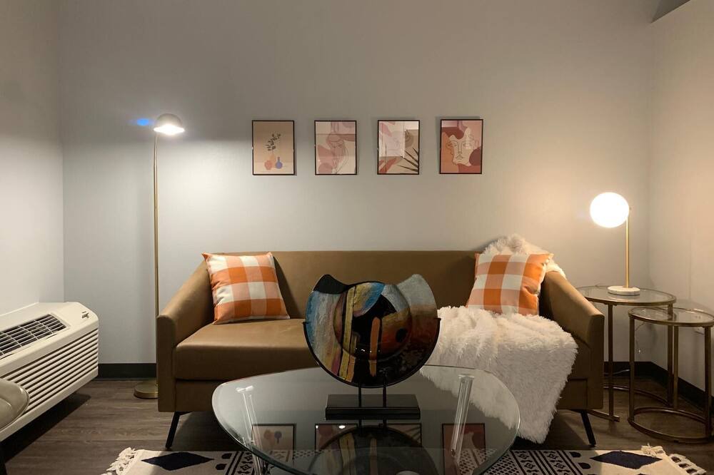 Photo of Livingroom in Des Moines