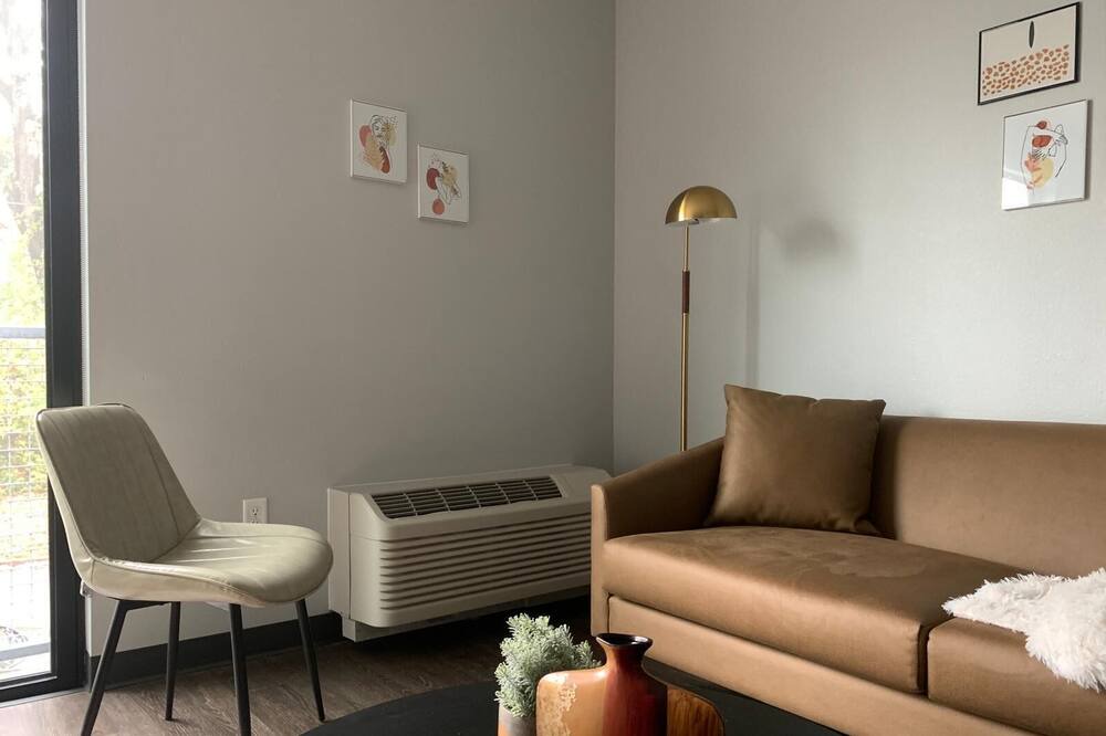 Photo of Livingroom in Des Moines