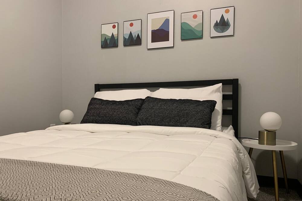 Photo of Bedroom in Des Moines