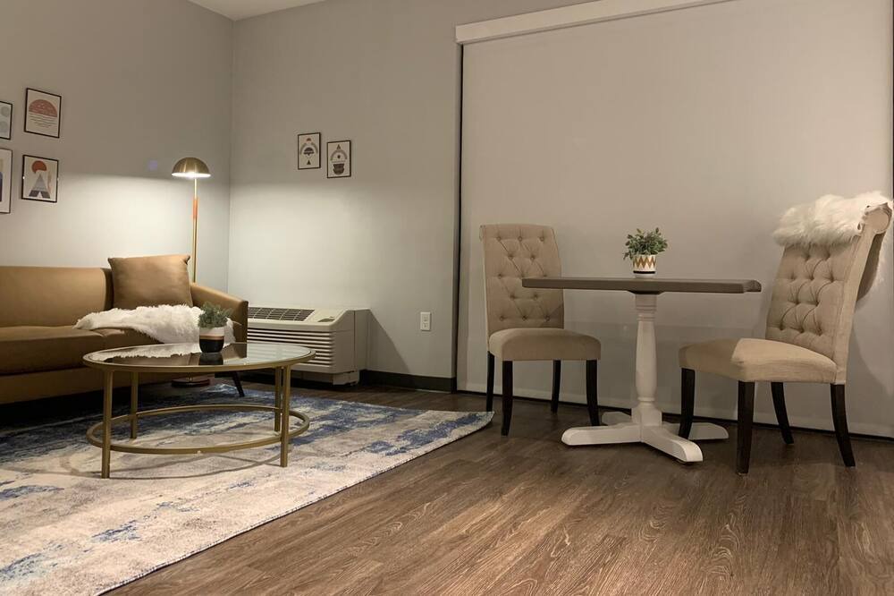 Photo of Livingroom in Des Moines