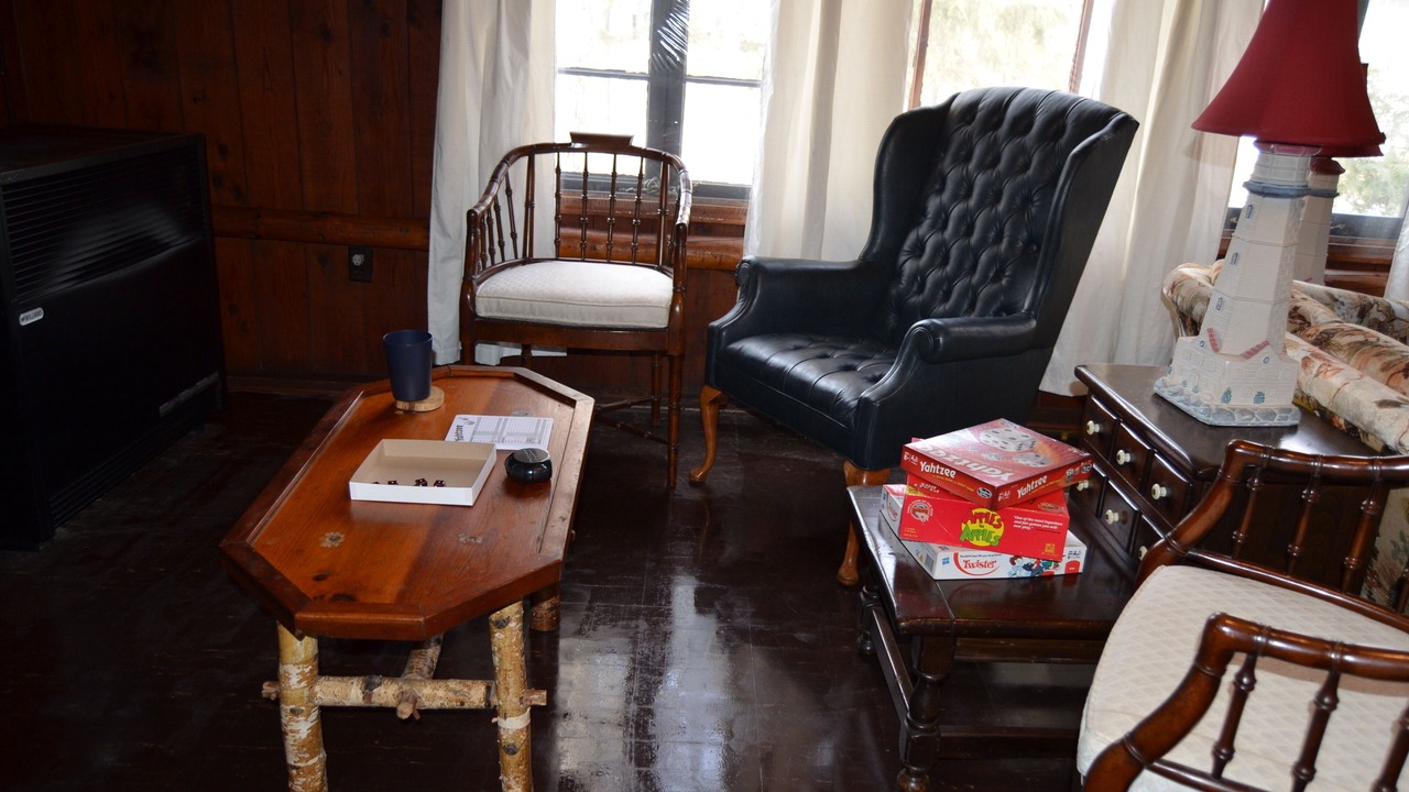Photo of Livingroom in Whitehall