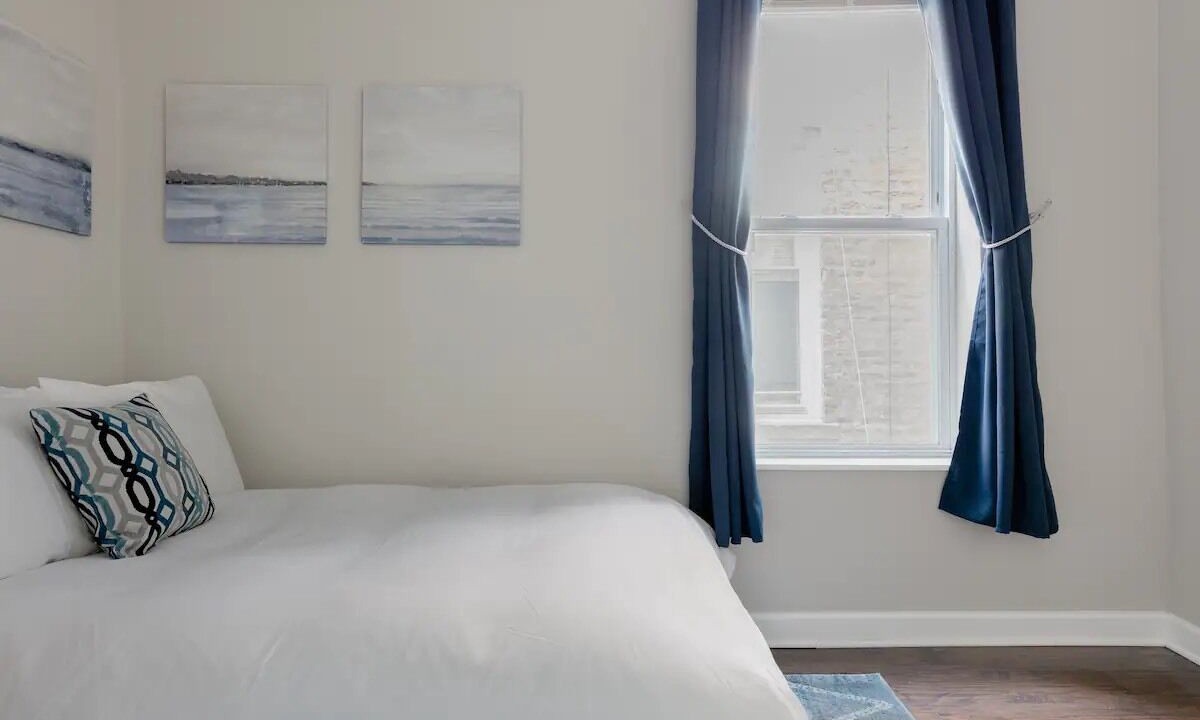 Photo of Bedroom in Woodlawn