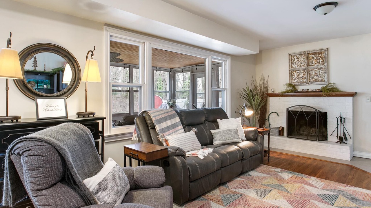 Photo of Livingroom in Waukazoo Woods