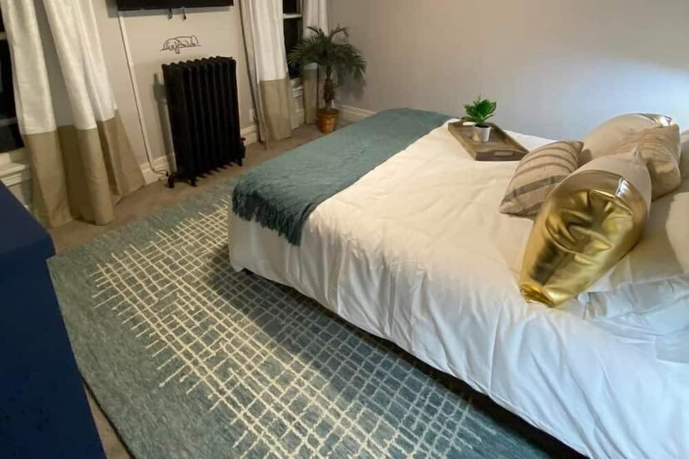 Photo of Bedroom in St. Charles