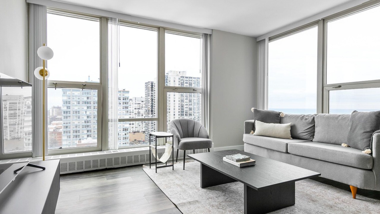 Photo of Livingroom in Edgewater Beach