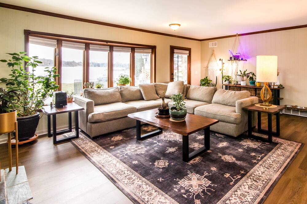 Photo of Livingroom in Oxbow
