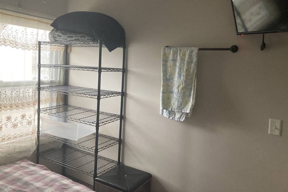 Photo of Bedroom in North Chicago