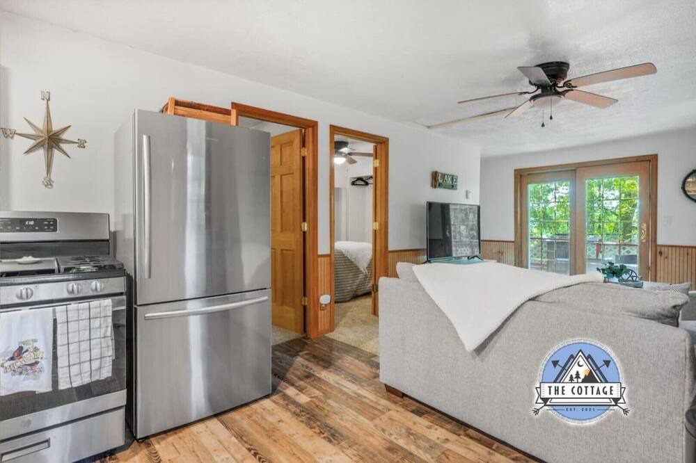 Photo of Bedroom in Solon Township