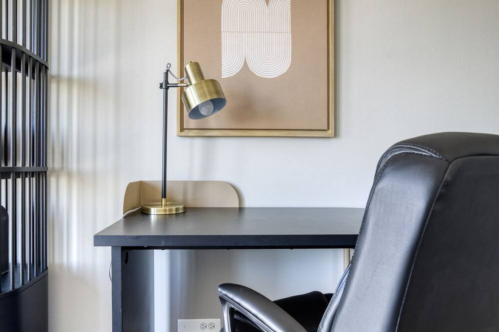 Photo of Bedroom in Illinois Medical District