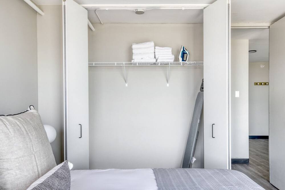 Photo of Bedroom in Illinois Medical District