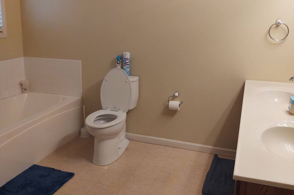 Photo of Bathroom in Normal