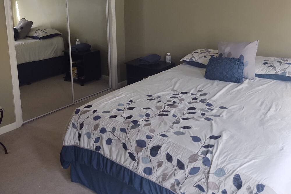 Photo of Bedroom in Normal