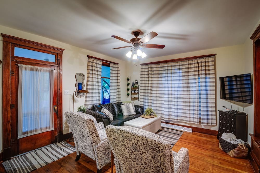 Photo of Livingroom in Lane