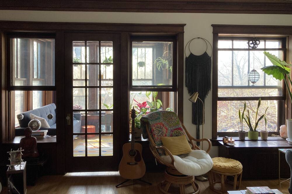 Photo of Livingroom in Uptown