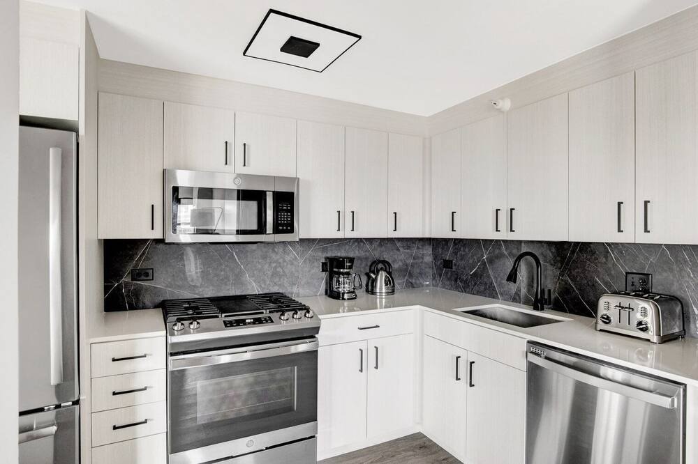 Photo of Kitchen in Illinois Medical District