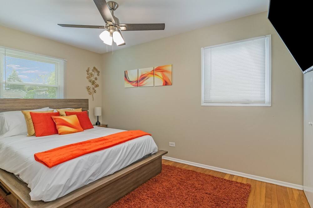 Photo of Bedroom in Glendale Heights