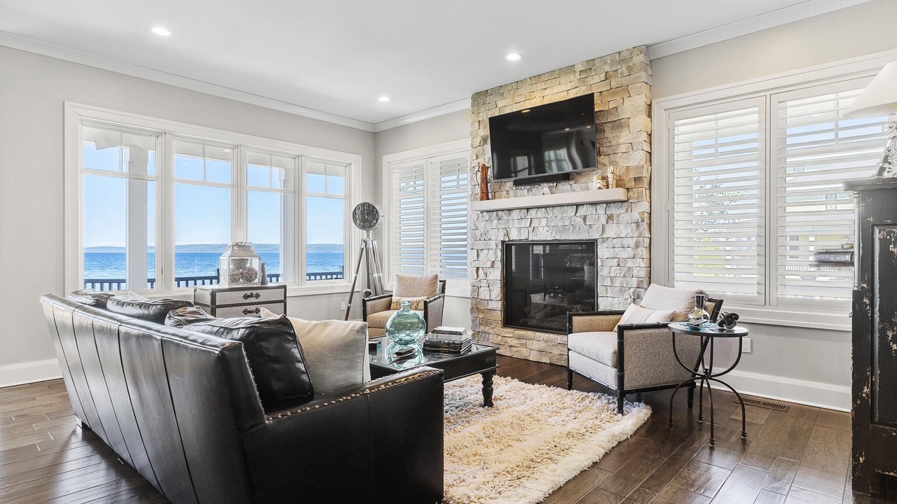Photo of Livingroom in Bay Harbor