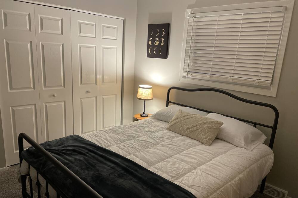 Photo of Bedroom in Kenosha