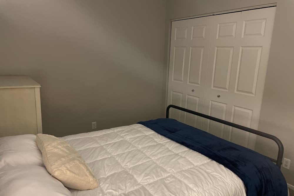 Photo of Bedroom in Kenosha