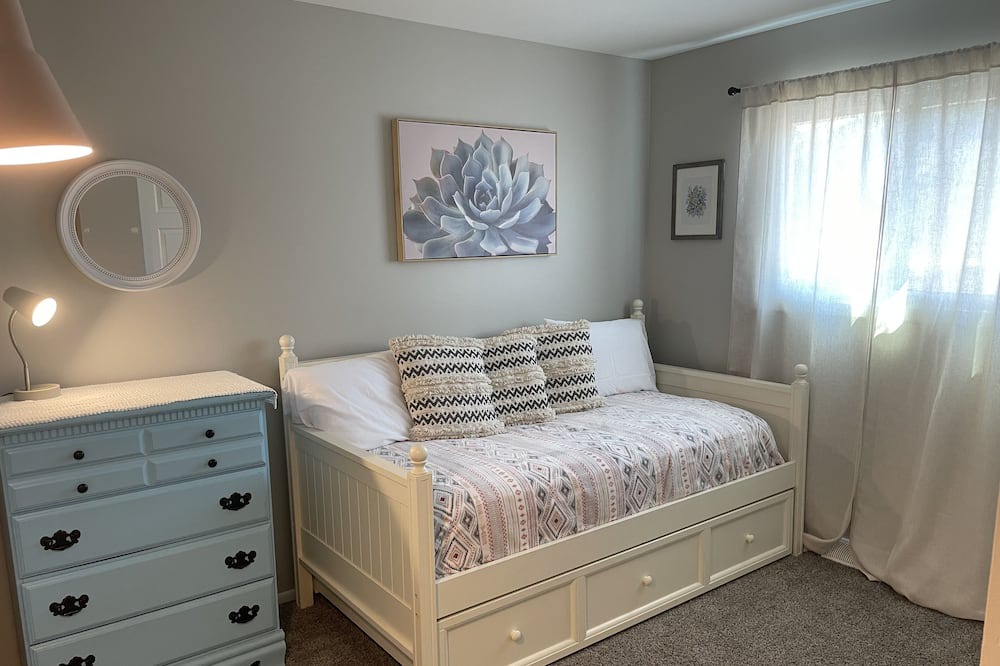 Photo of Bedroom in Kenosha