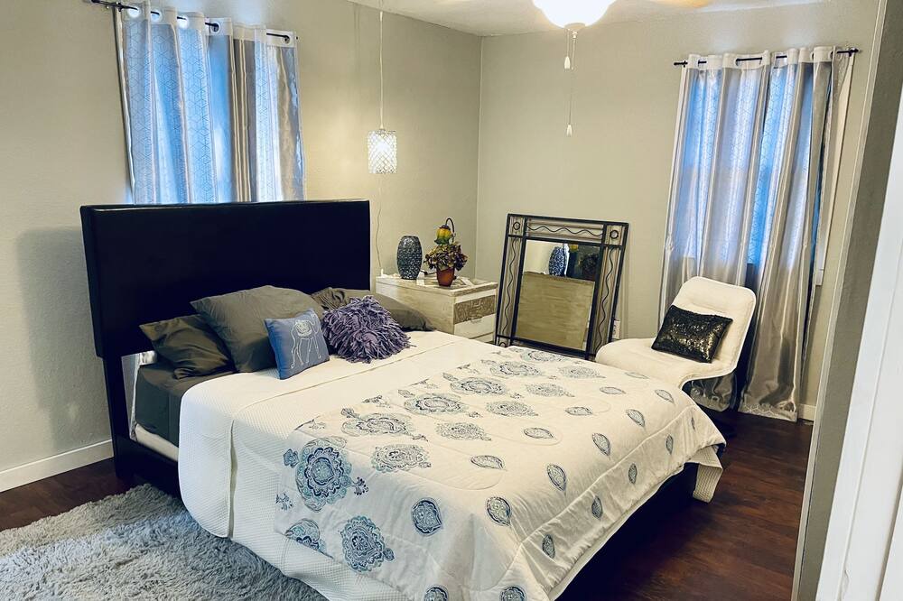 Photo of Bedroom in Dubuque