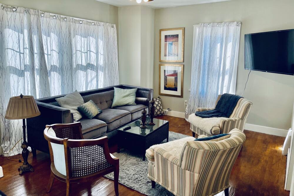 Photo of Livingroom in Dubuque