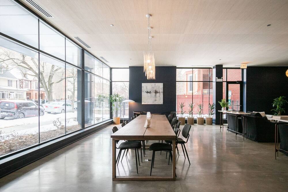 Photo of Others in Uptown