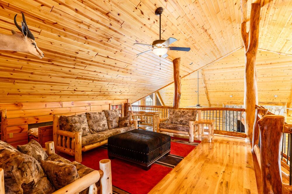 Photo of Livingroom in Cassville