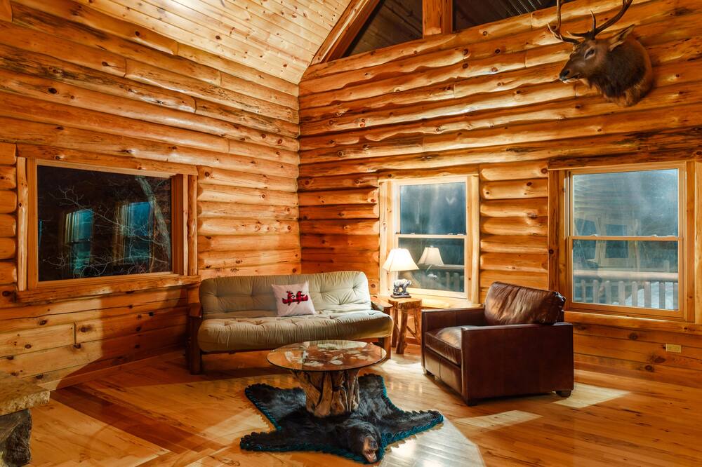 Photo of Livingroom in Cassville