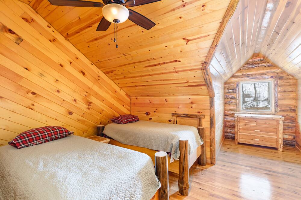 Photo of Bedroom in Cassville