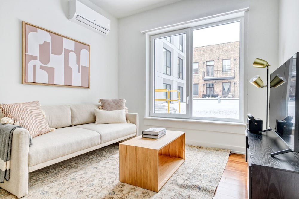 Photo of Livingroom in Uptown