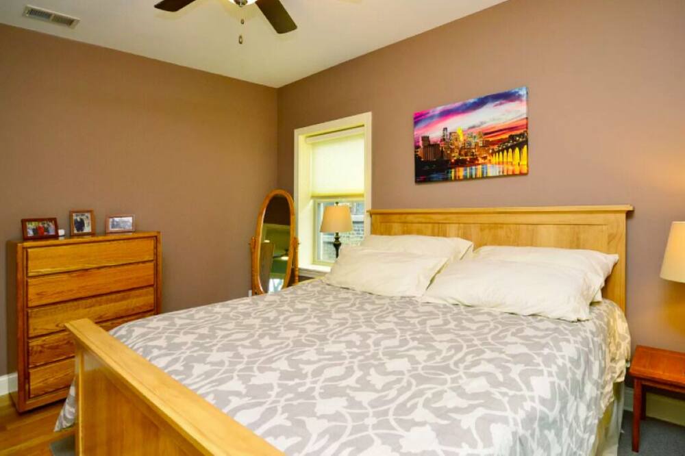 Photo of Bedroom in Forestview